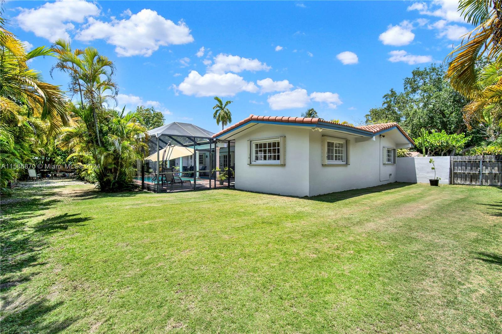 8250 SW 130th St