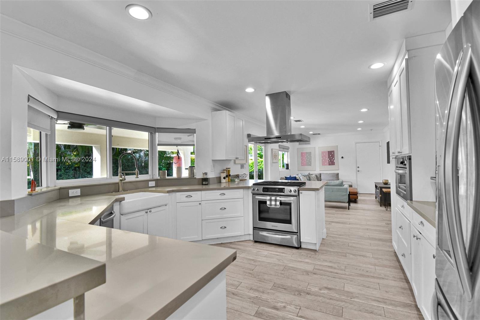 8780 SW 80th St