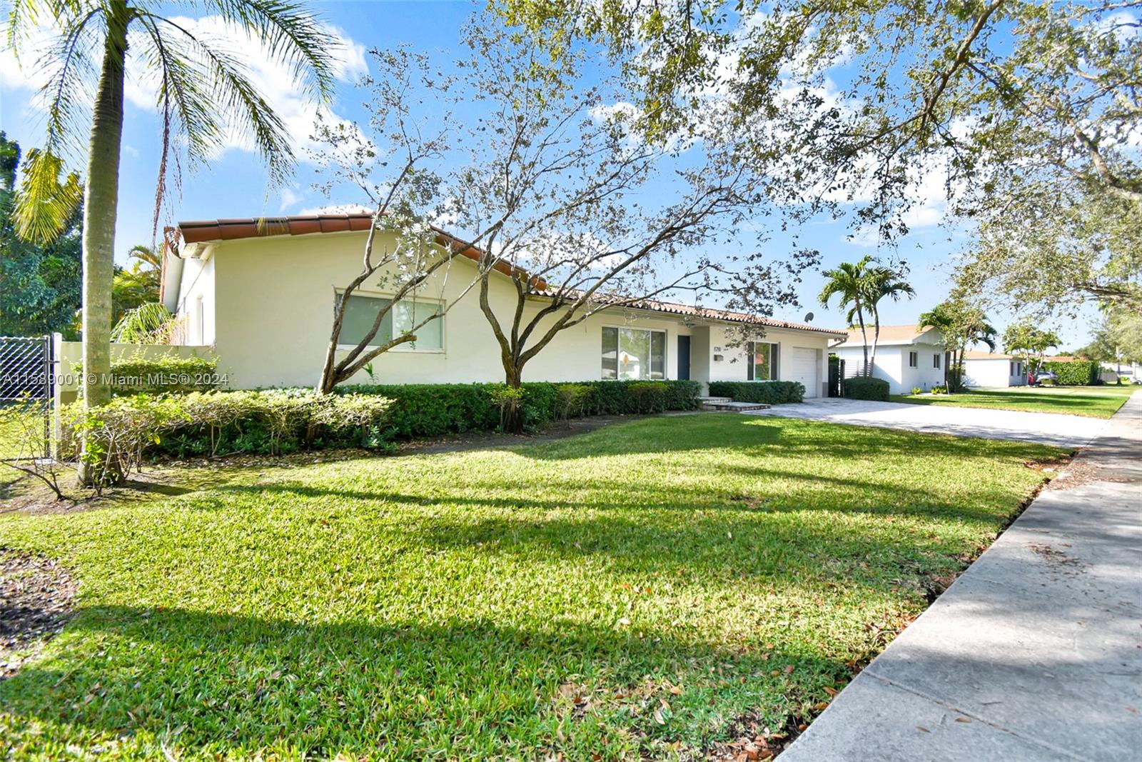 8780 SW 80th St
