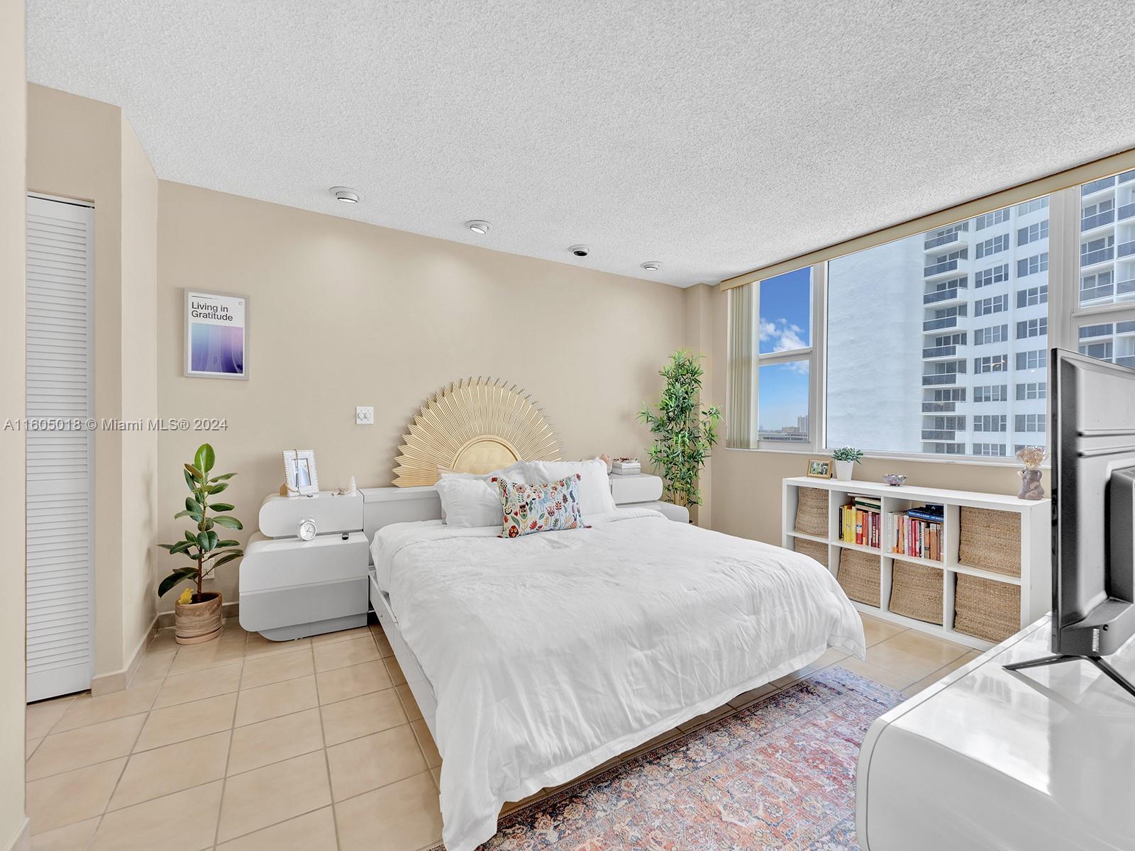 3180 S Ocean Dr # 1706