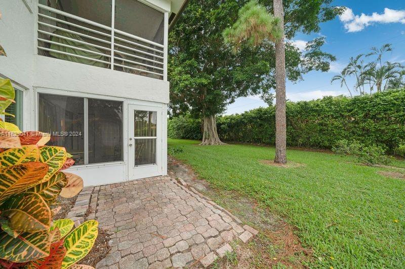 5217 Poppy Pl # 104