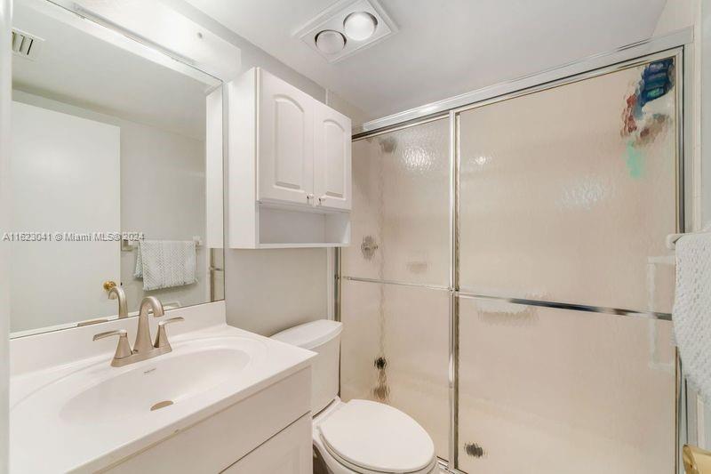 5217 Poppy Pl # 104