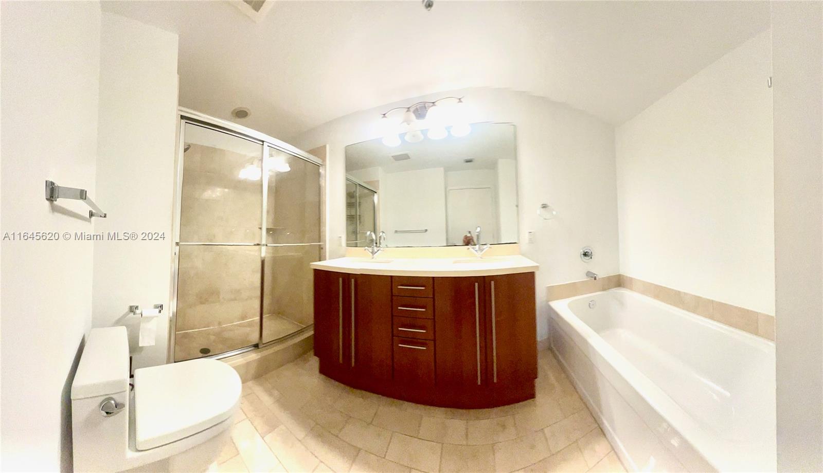 1111 SW 1st Ave # 2623