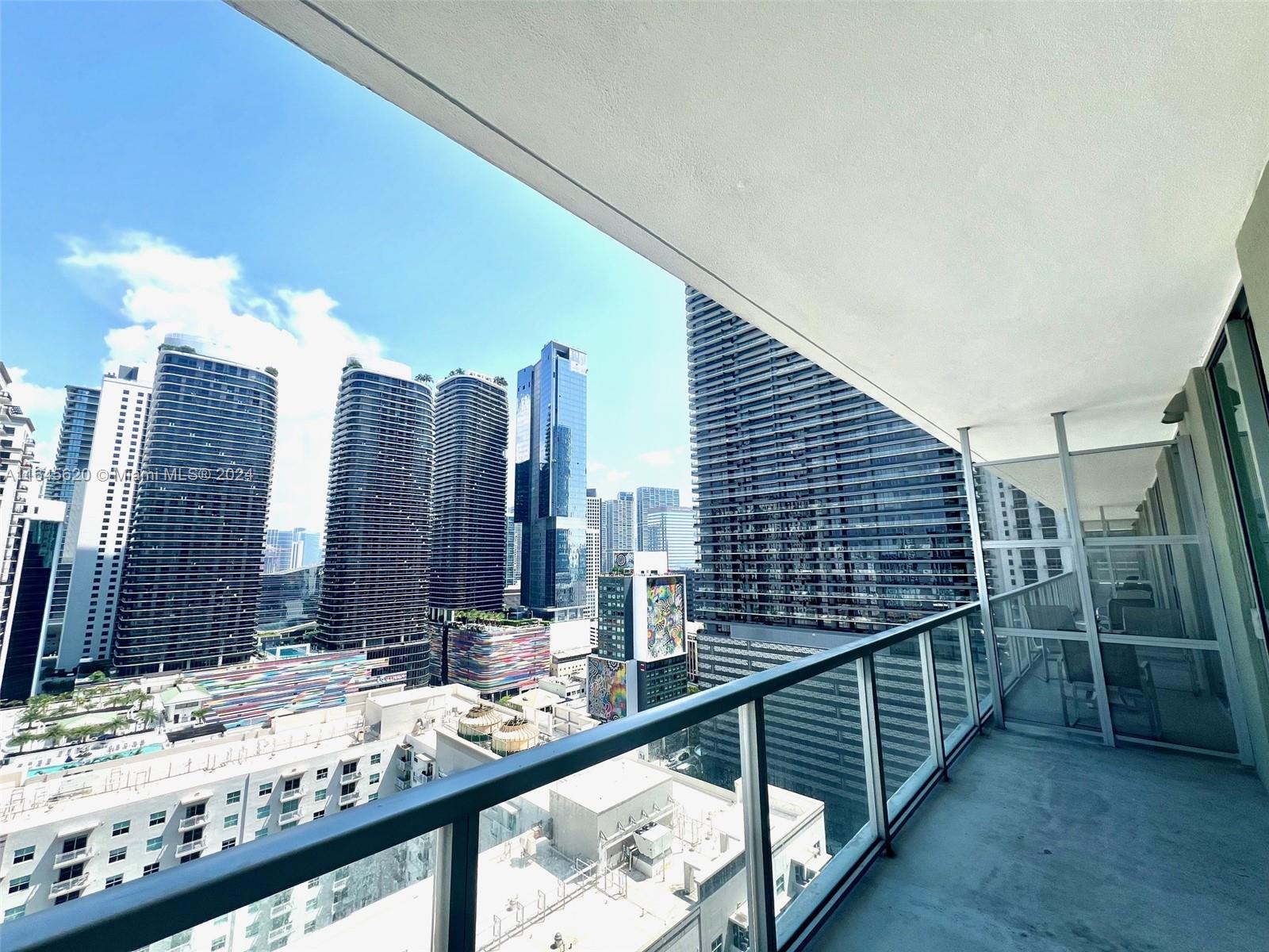 1111 SW 1st Ave # 2623