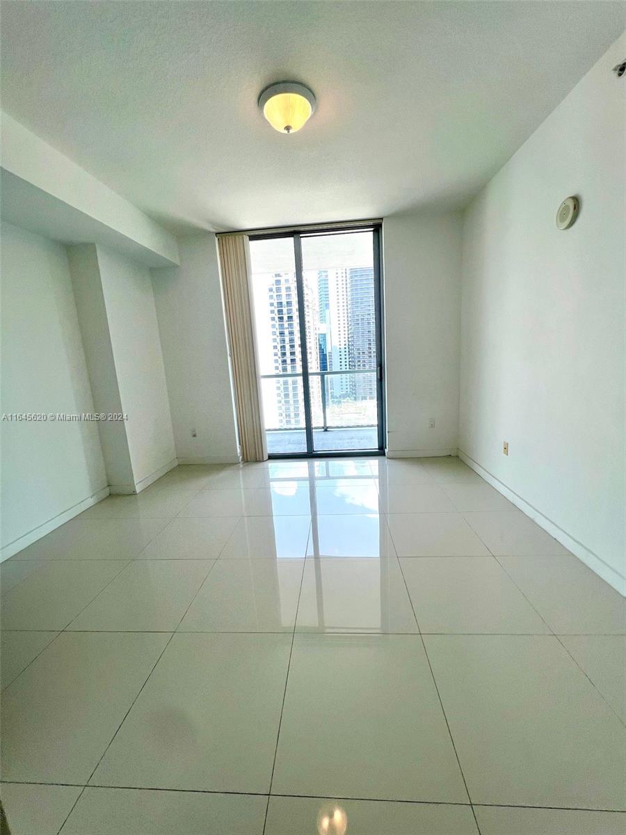 1111 SW 1st Ave # 2623