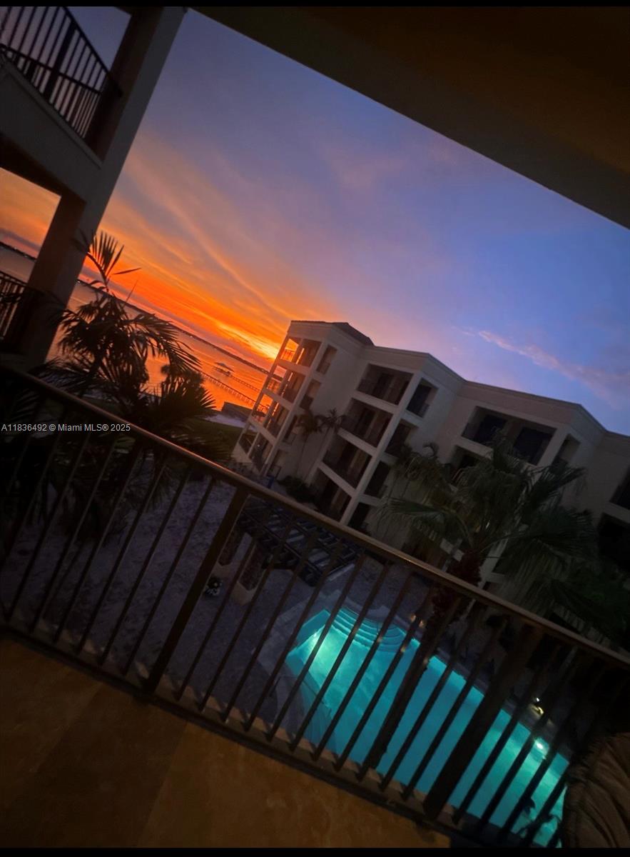 2351 Lakeview Dr # 316