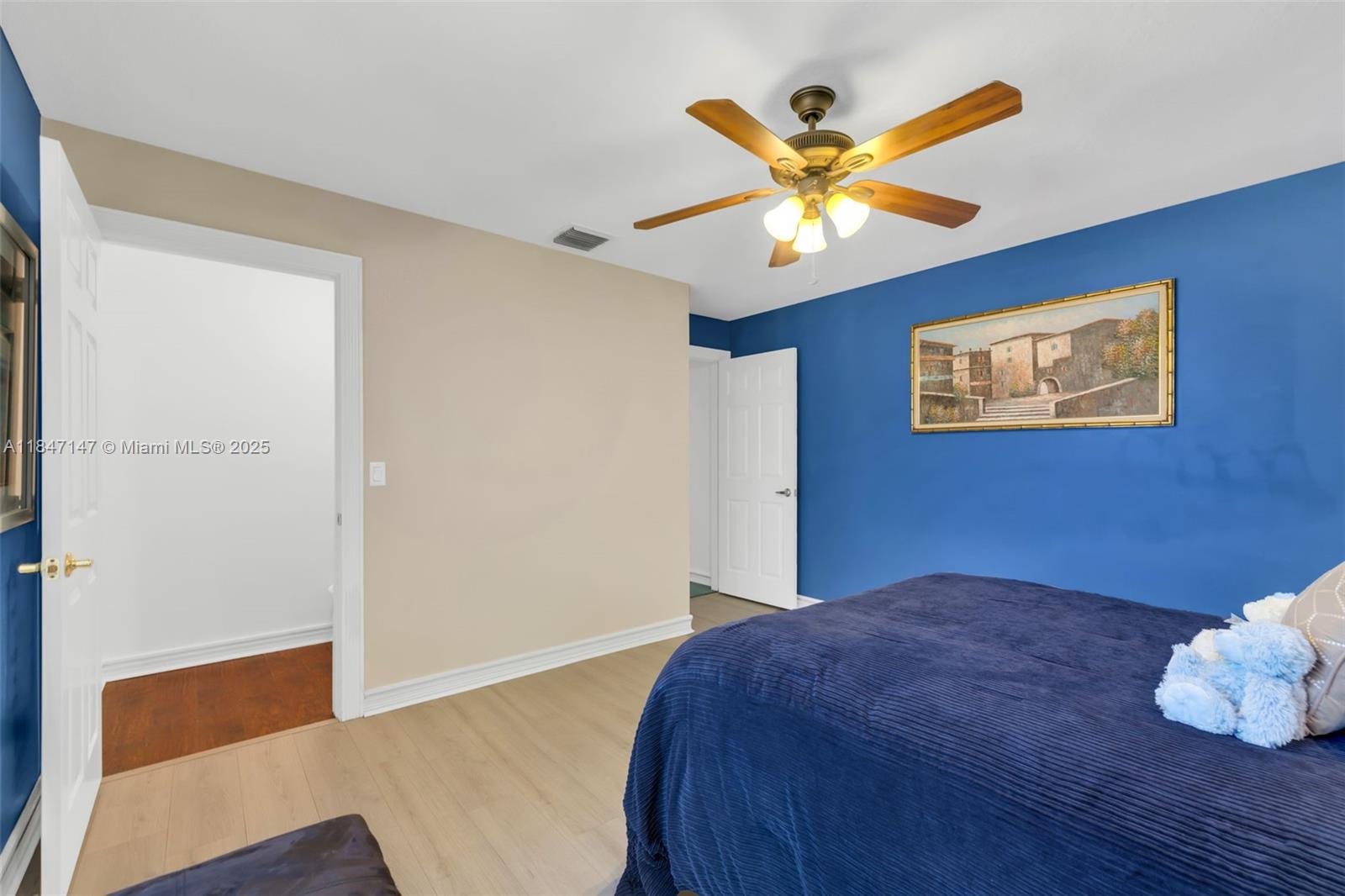 10781 Santa Fe Dr
