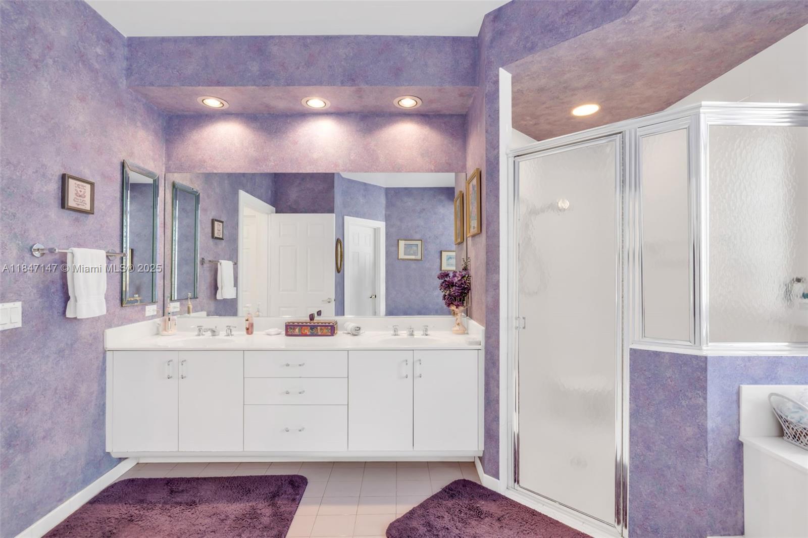 10781 Santa Fe Dr
