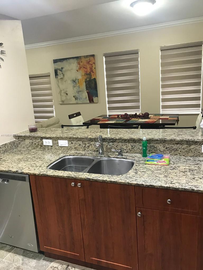 10850 NW 89th Ter # 5 Unit: 105-5