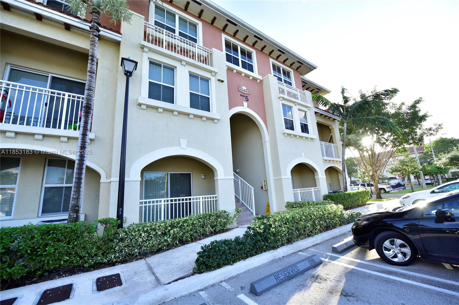 10850 NW 89th Ter # 5 Unit: 105-5