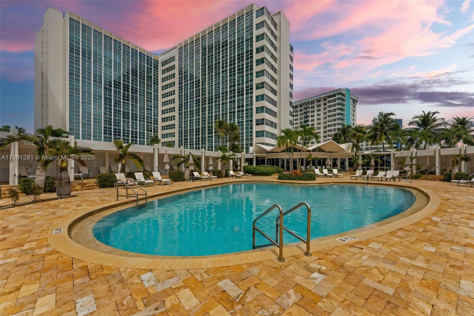 5055 Collins Ave # 7N