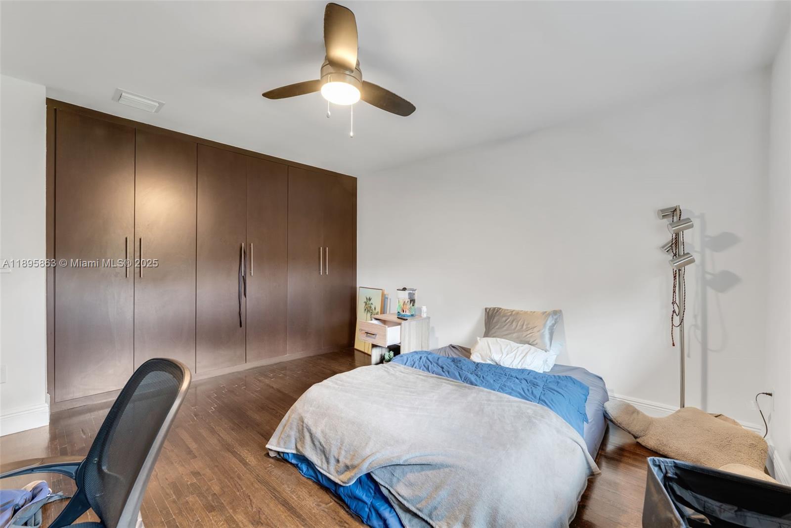 4801 University Dr, Coral Gables