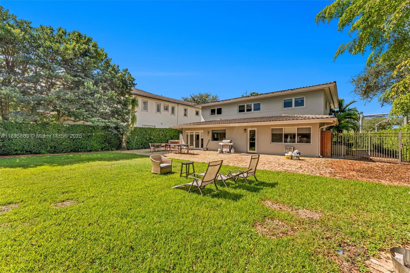 4801 University Dr, Coral Gables