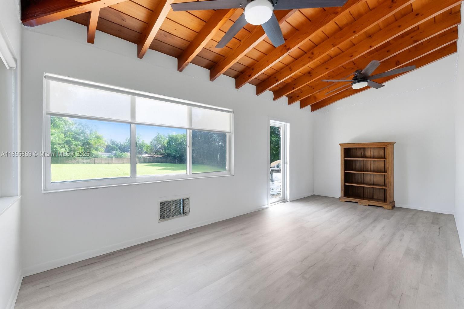 4801 University Dr, Coral Gables