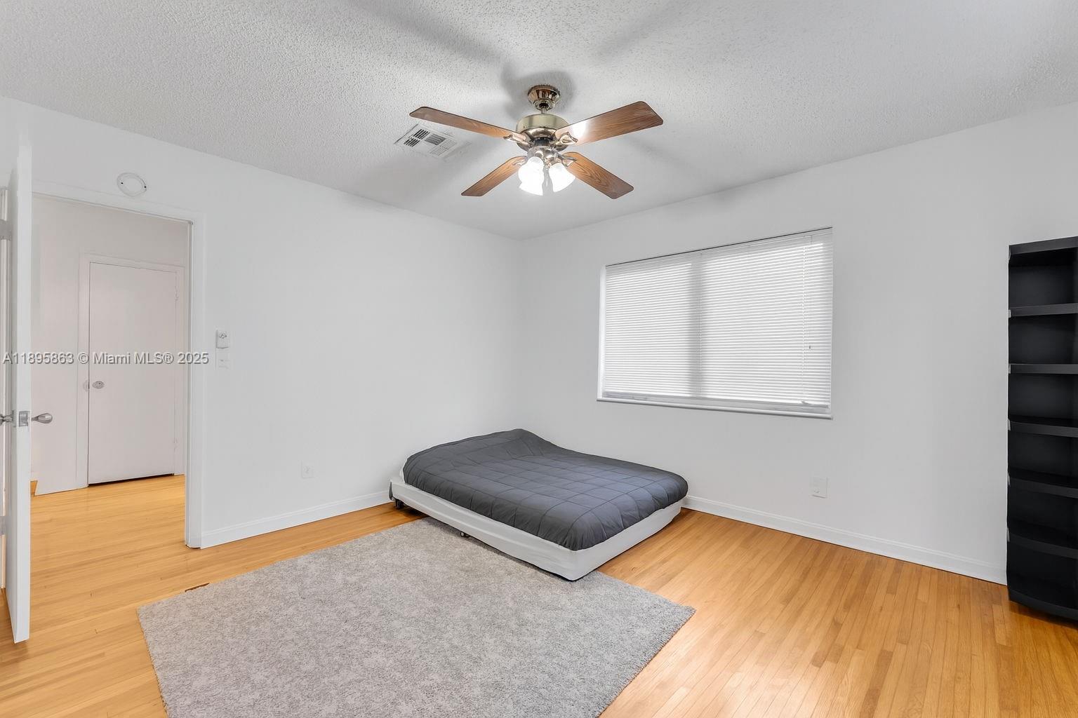 4801 University Dr, Coral Gables