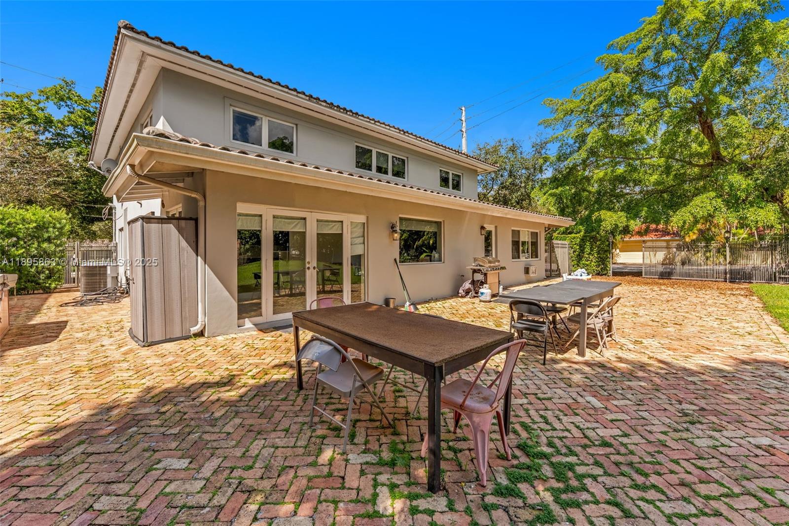 4801 University Dr, Coral Gables