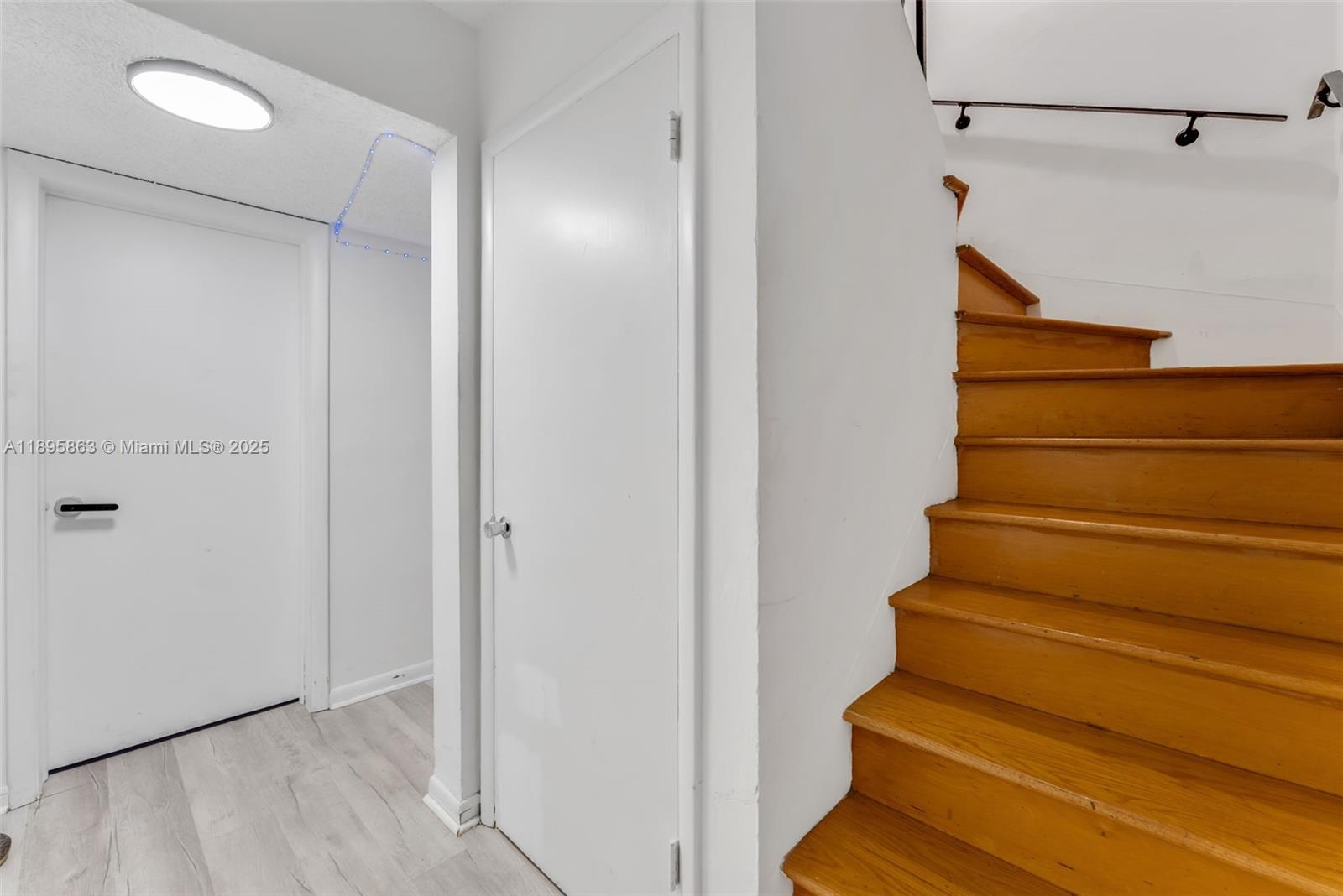 4801 University Dr, Coral Gables