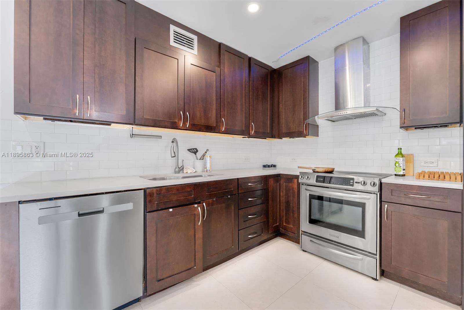 4801 University Dr, Coral Gables