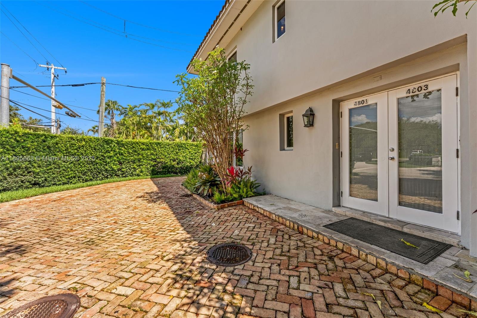 4801 University Dr, Coral Gables