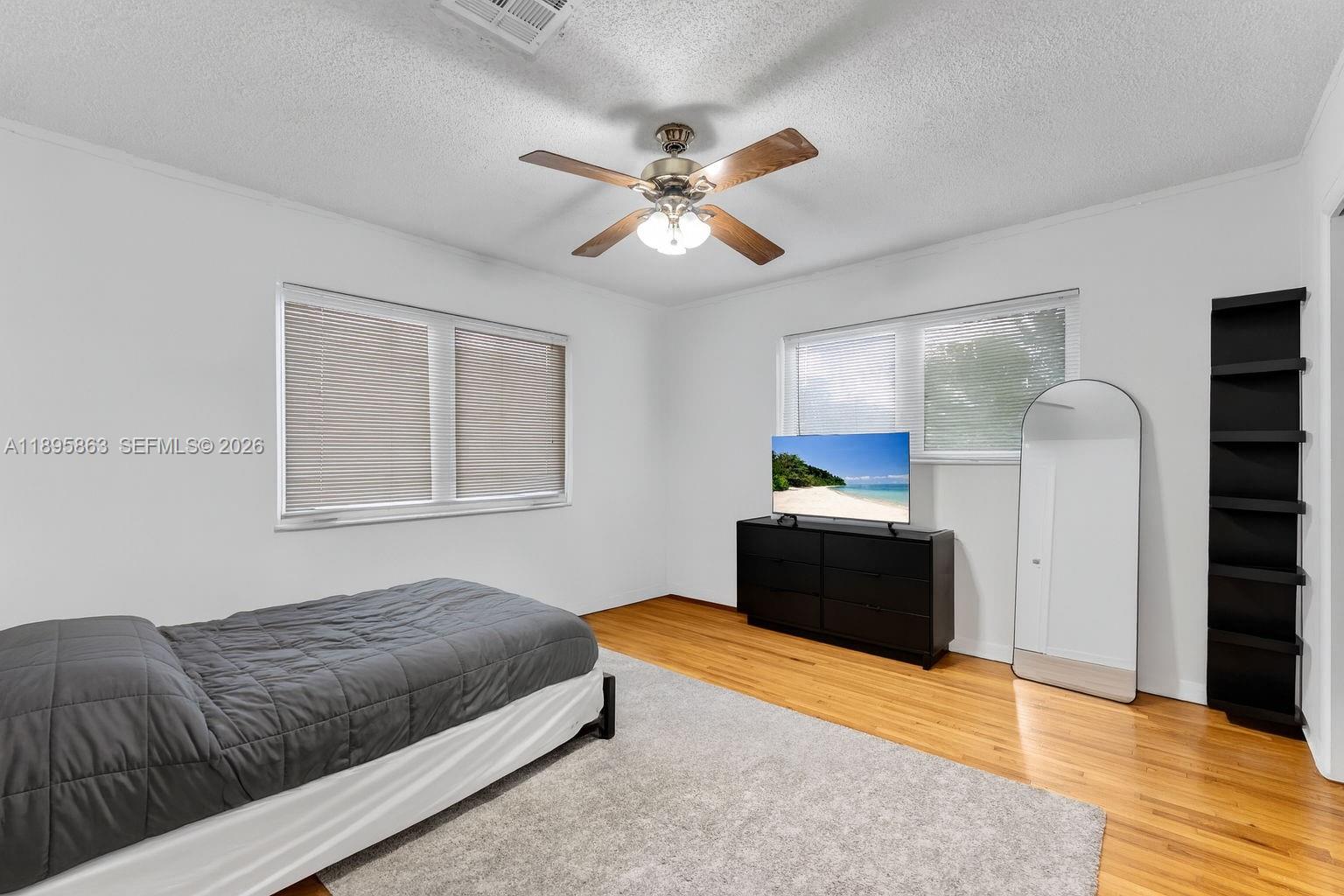 4801 University Dr, Coral Gables