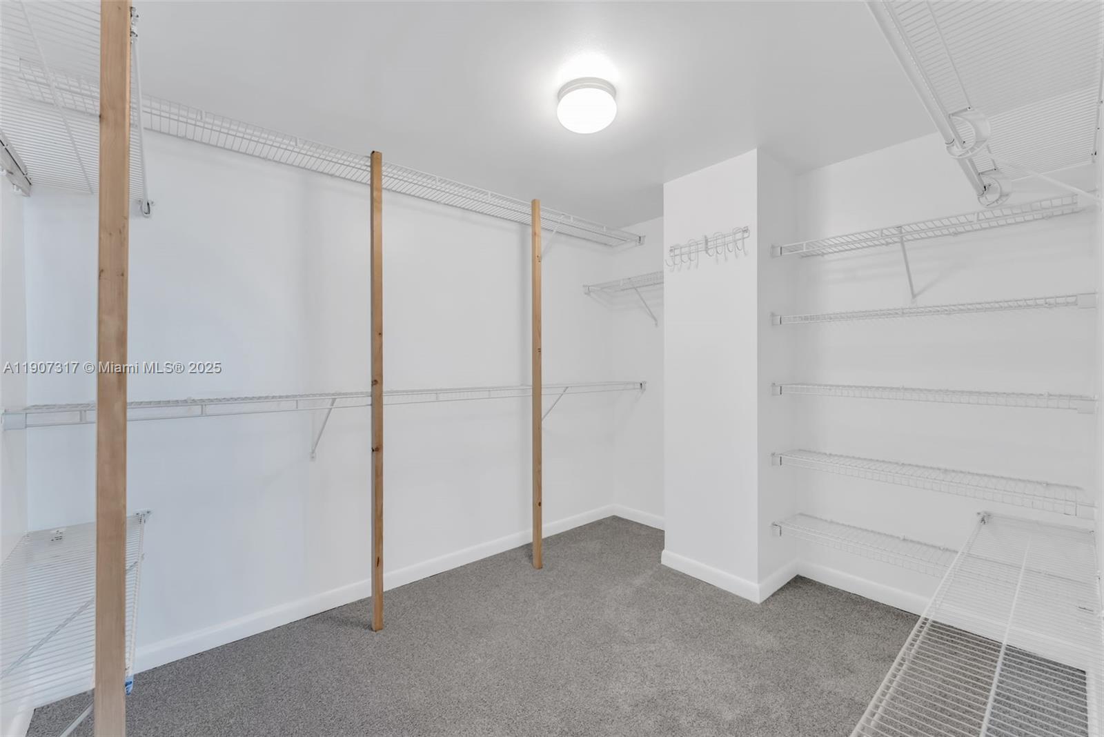 7350 SW 89th St # 1005S