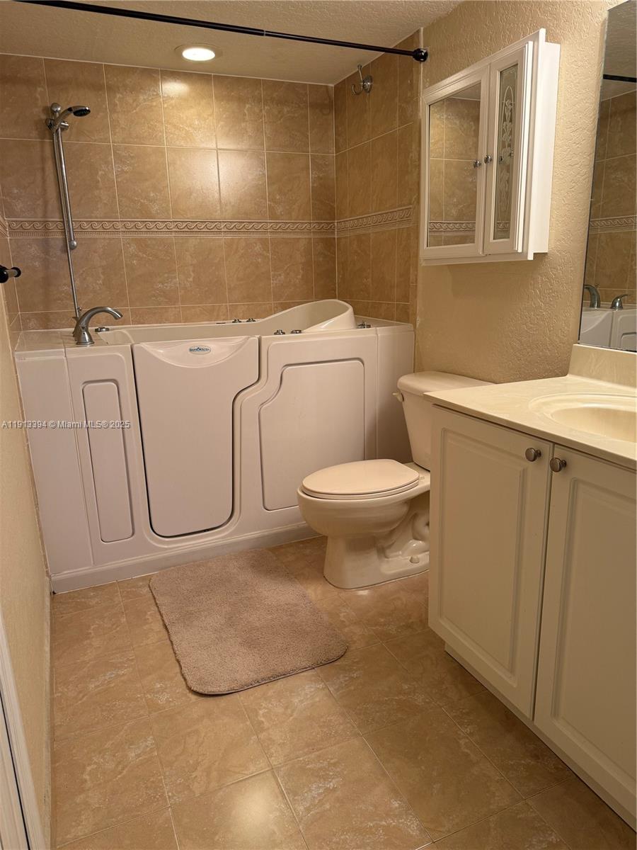 20830 SW 87th Ave # 102