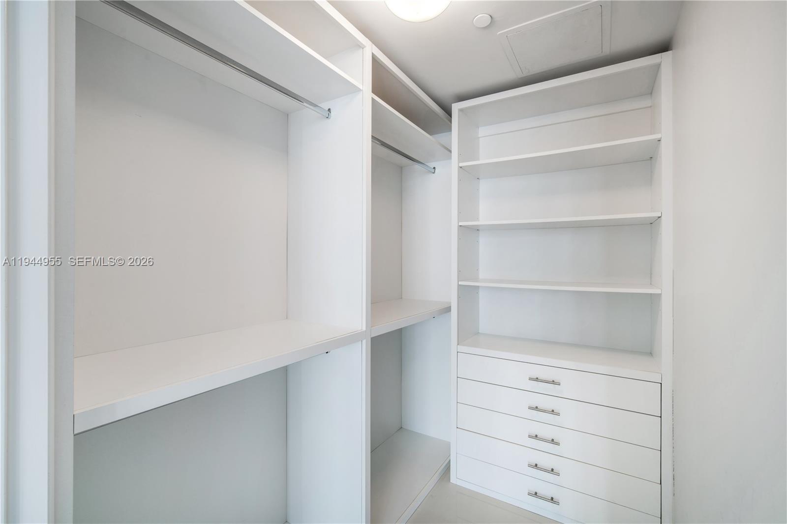 495 Brickell Ave # 1804