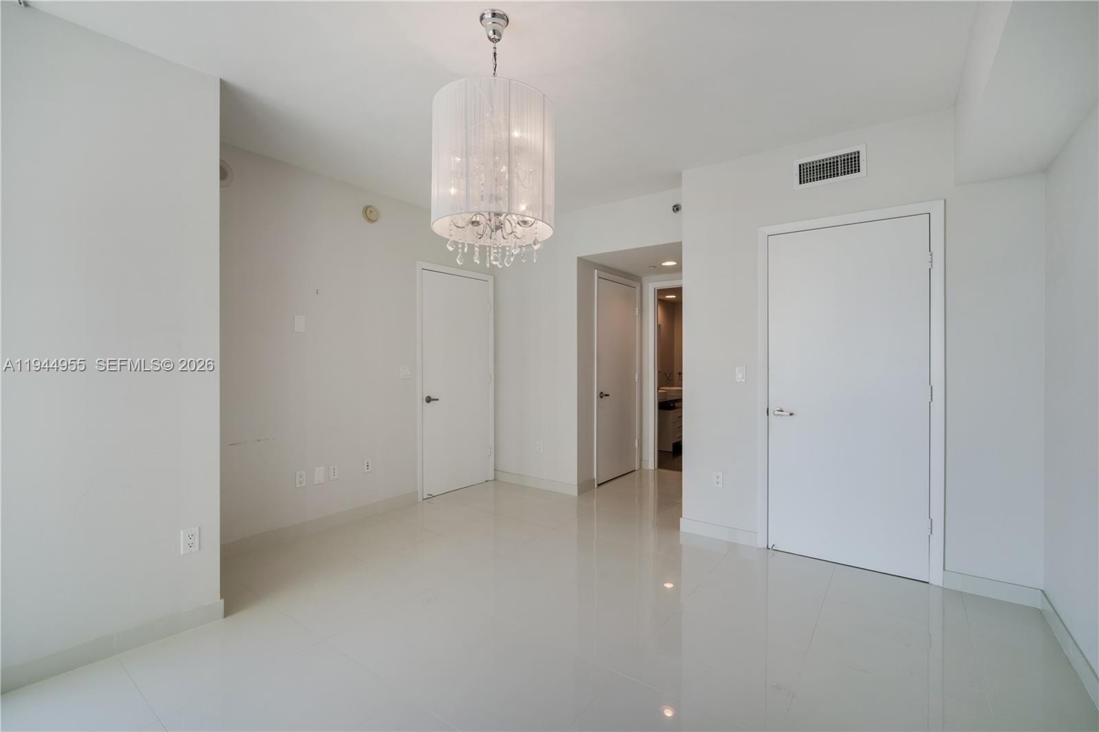 495 Brickell Ave # 1804