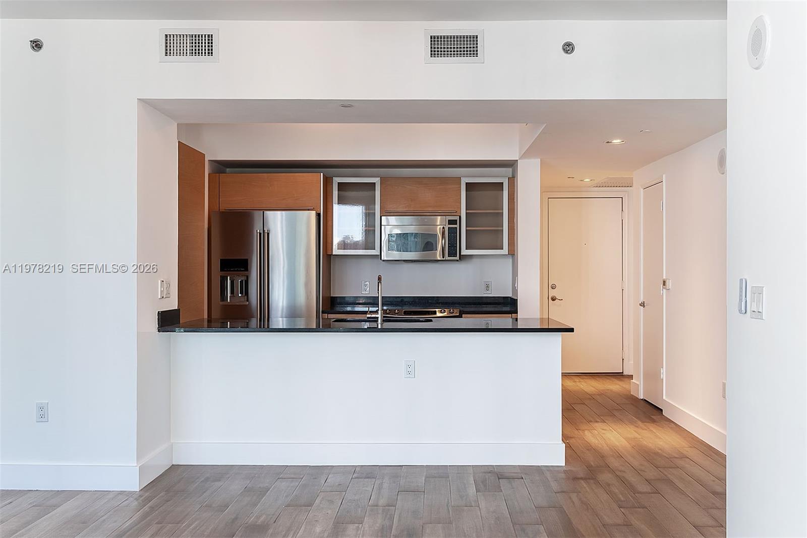 951 Brickell Ave # 1711