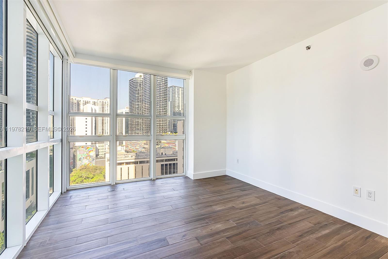 951 Brickell Ave # 1711