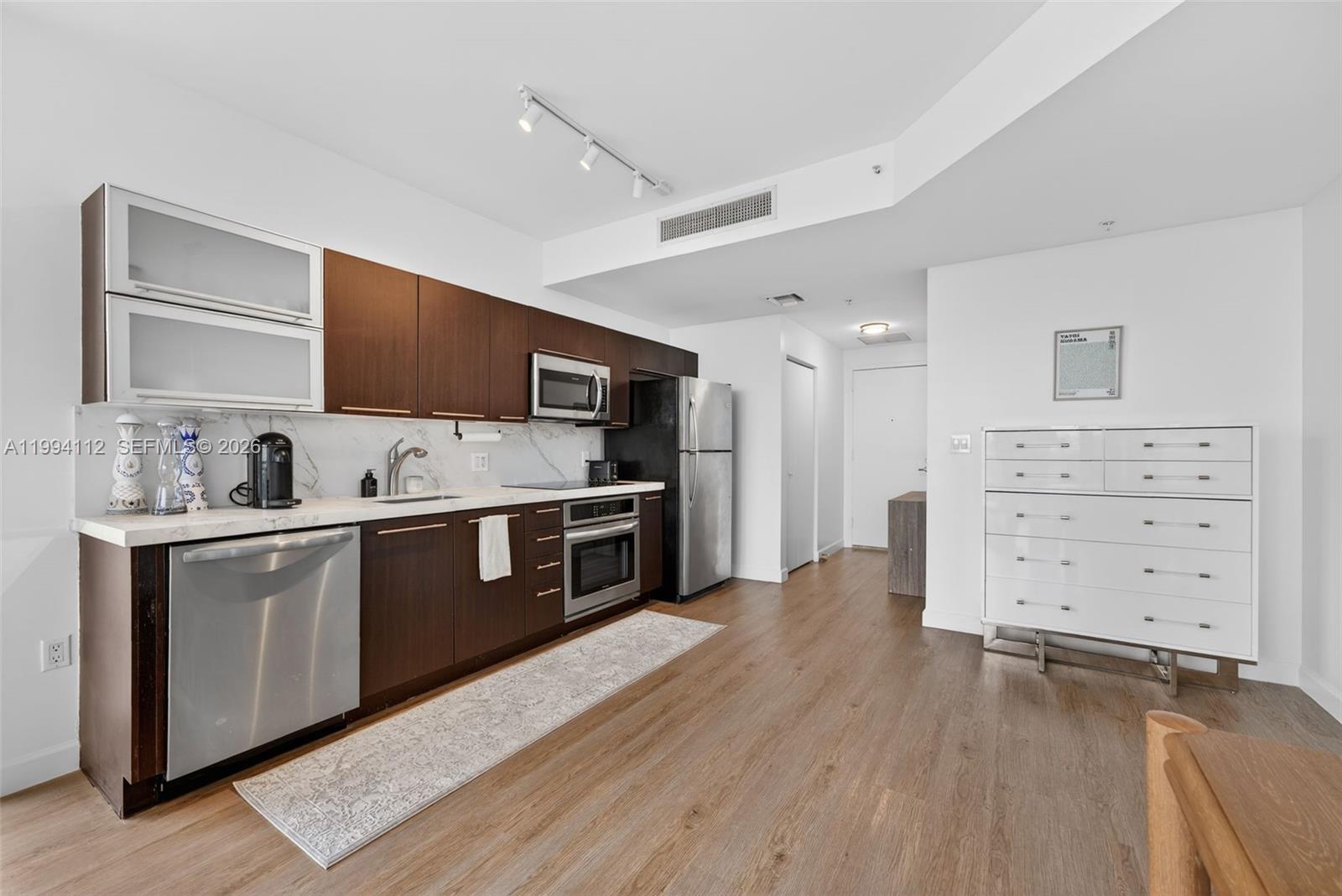90 SW 3rd St # 1105
