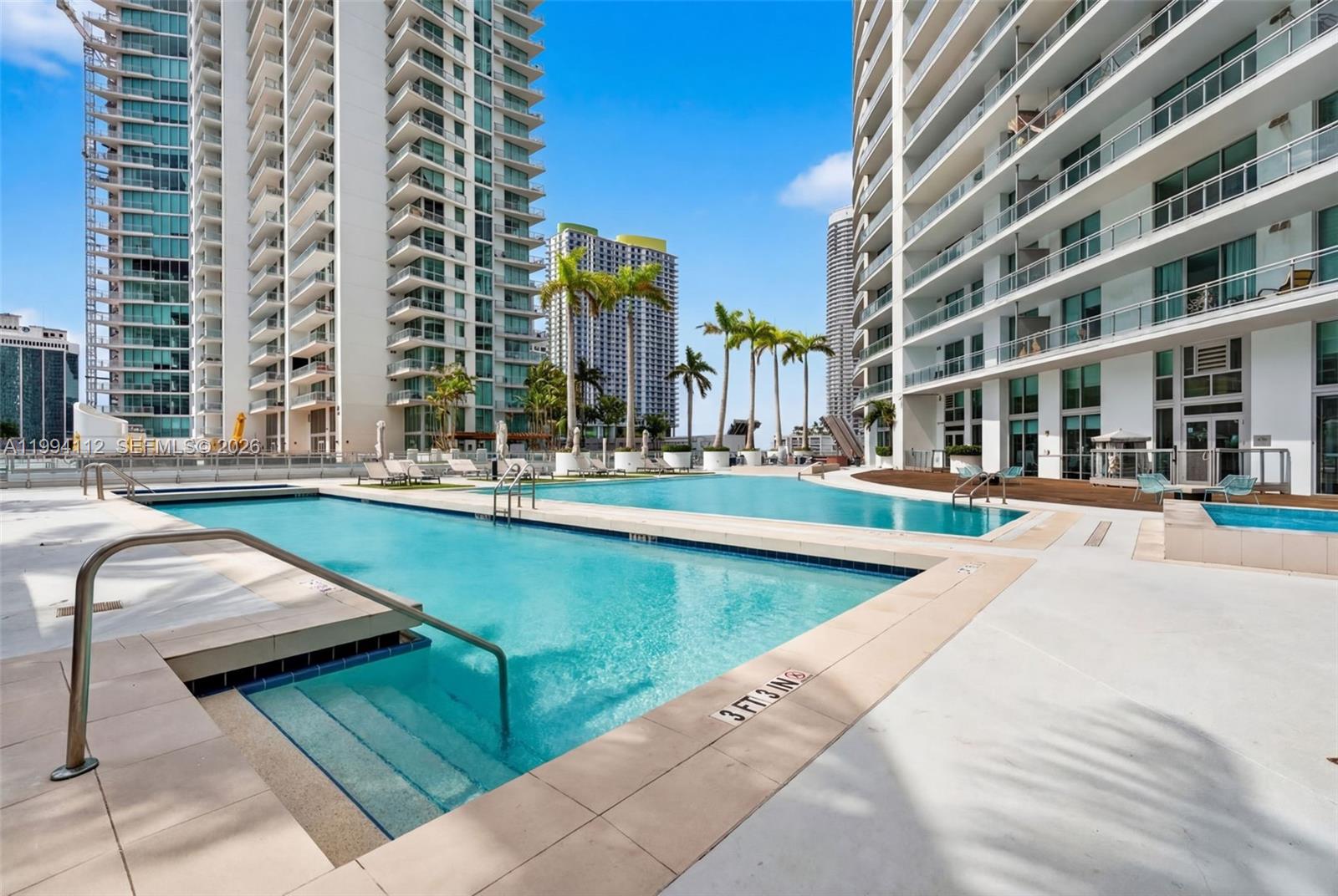 90 SW 3rd St # 1105
