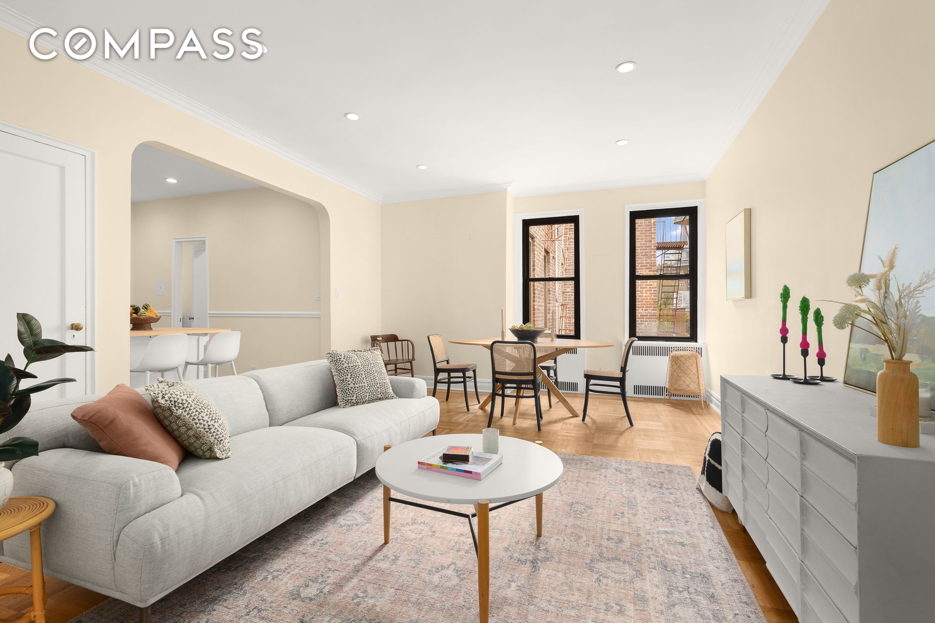 20 Plaza Street E F23