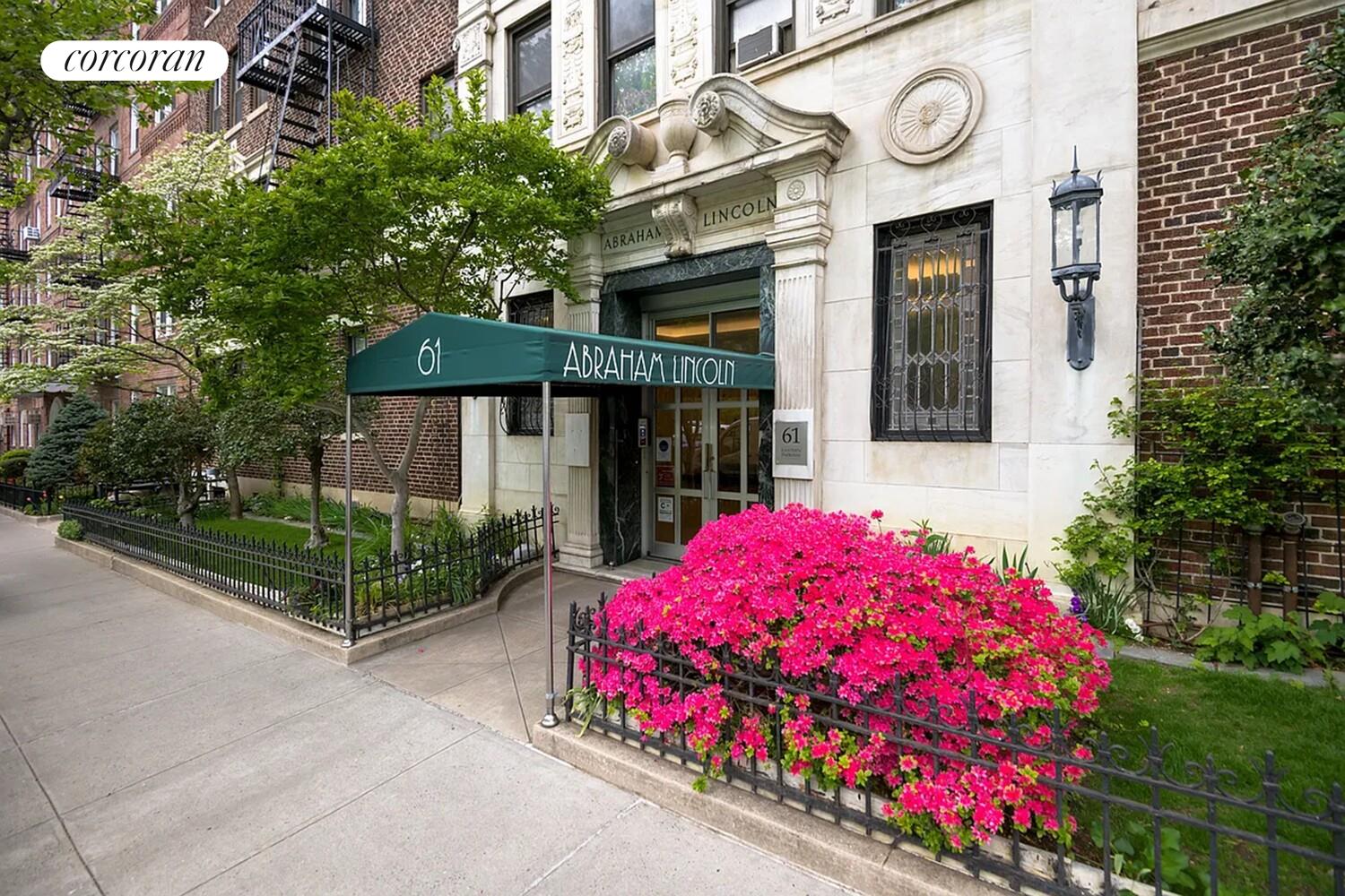 61 EASTERN Parkway 2E