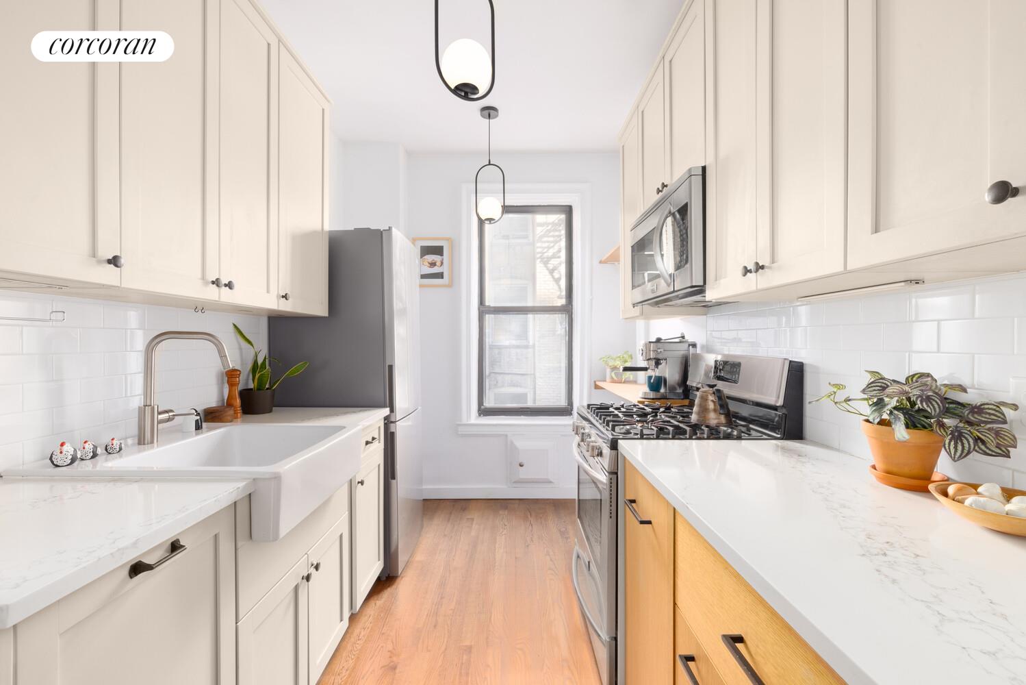 61 EASTERN Parkway 2E