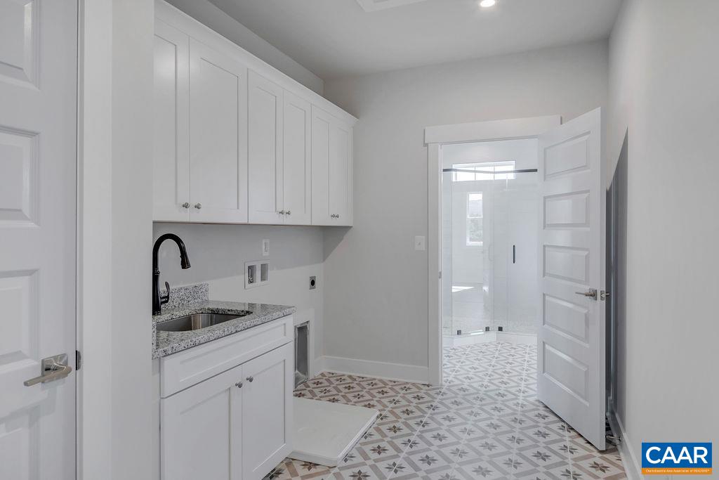 1012 BARKLEY CT