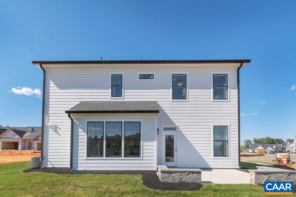 1012 BARKLEY CT