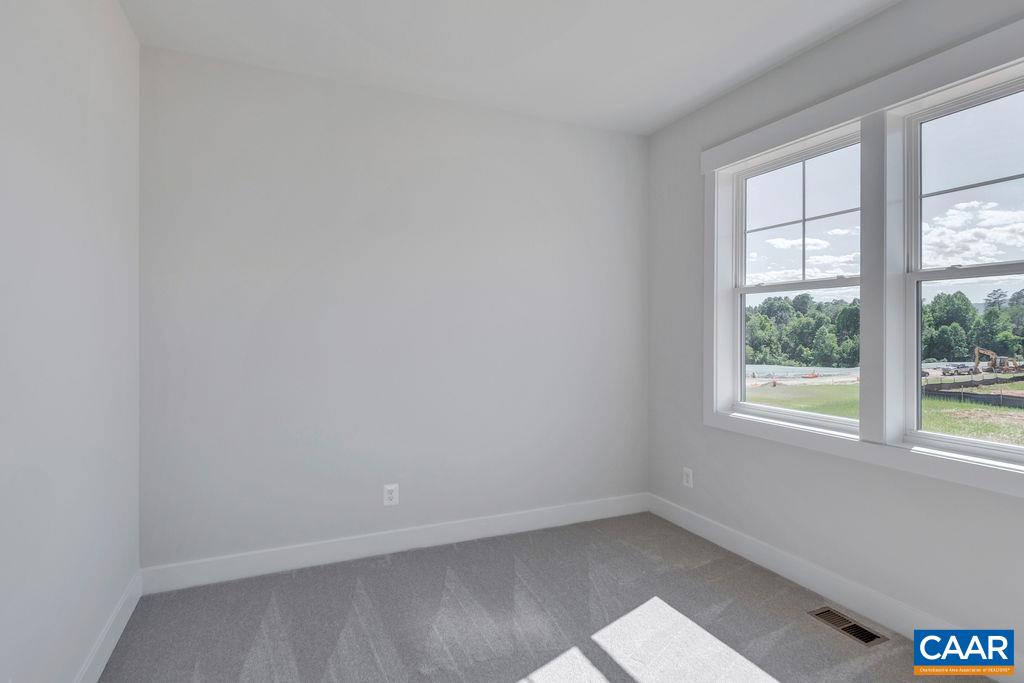 1012 BARKLEY CT