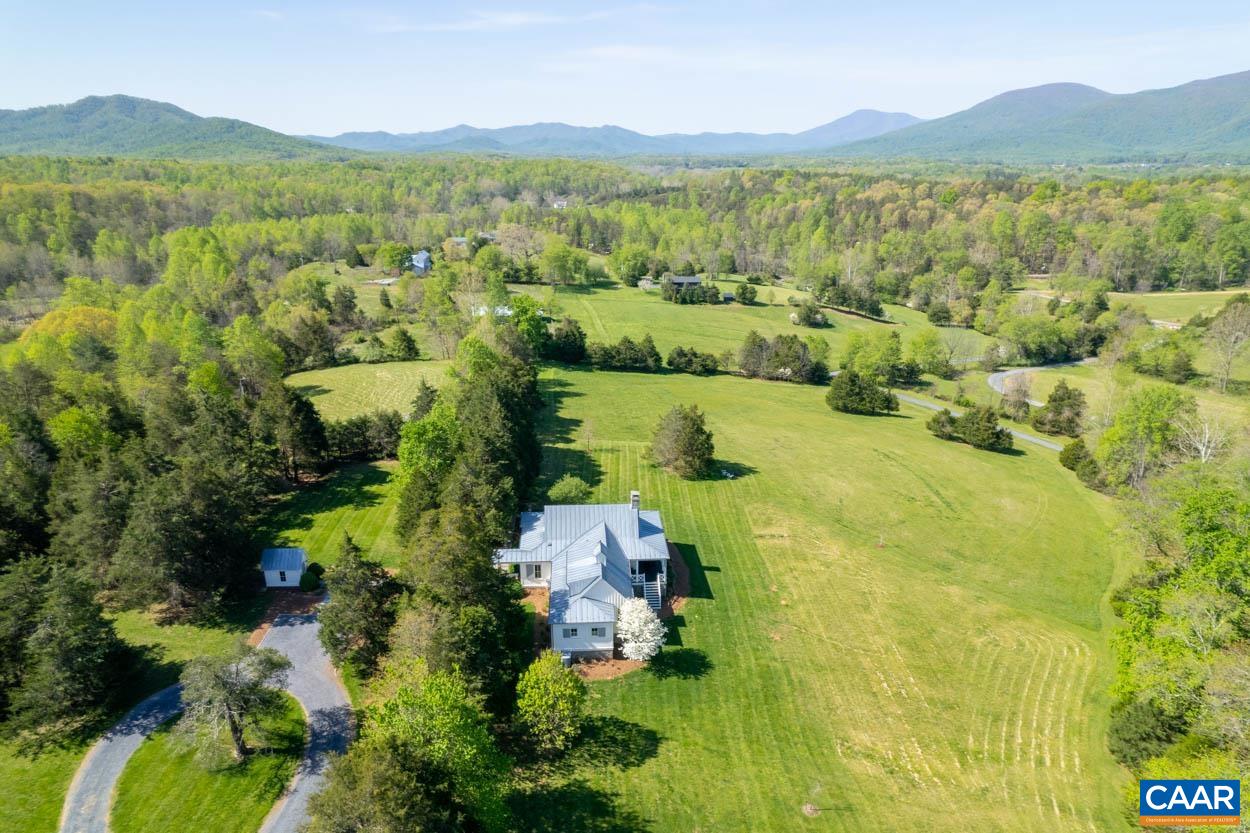 818 ENNIS MOUNTAIN RD