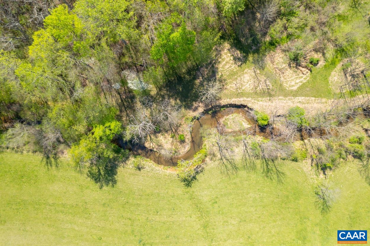 818 ENNIS MOUNTAIN RD