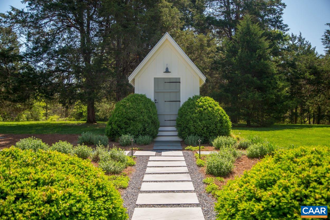 818 ENNIS MOUNTAIN RD