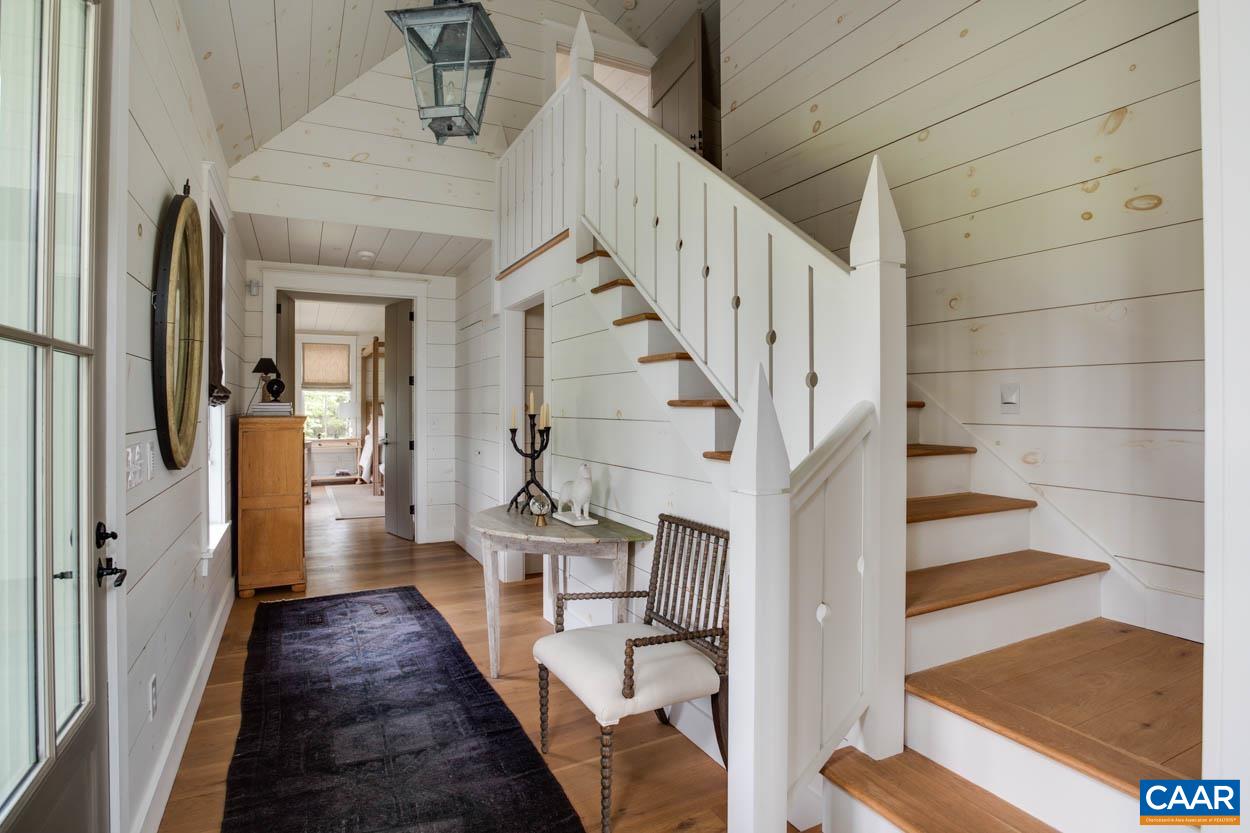 818 ENNIS MOUNTAIN RD