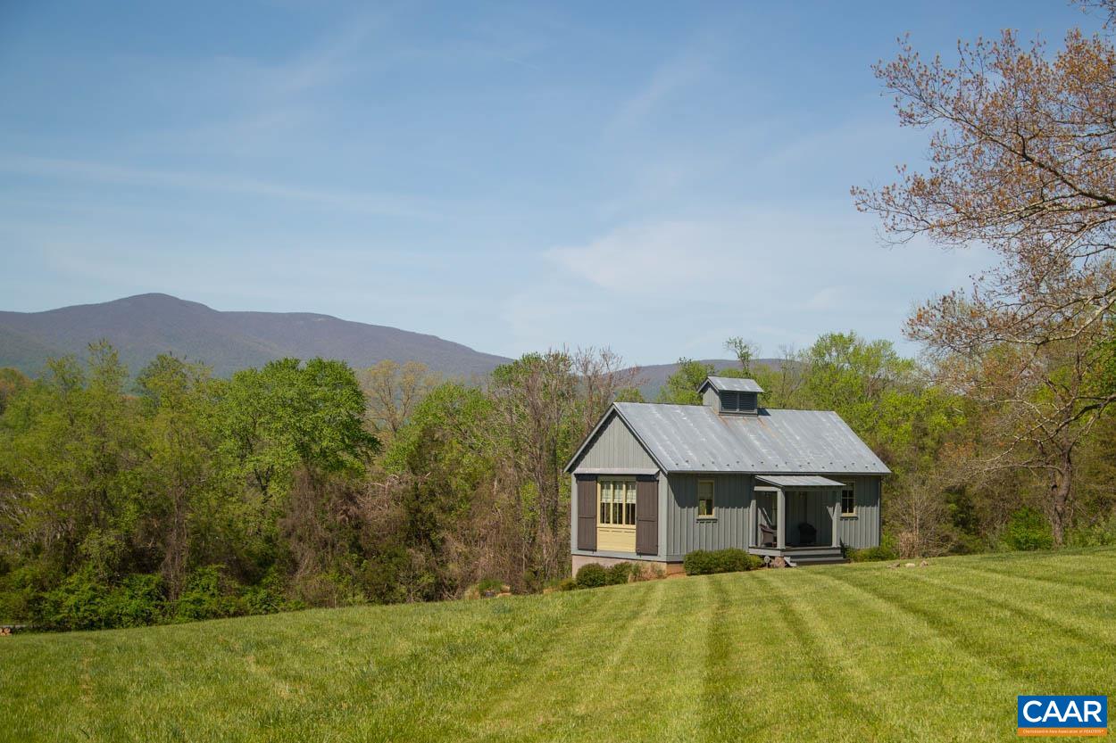 818 ENNIS MOUNTAIN RD