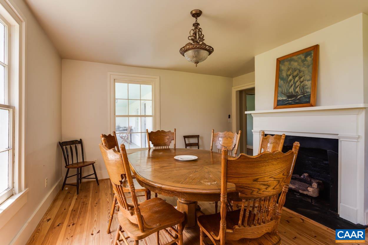 4645 JACK JOUETT RD