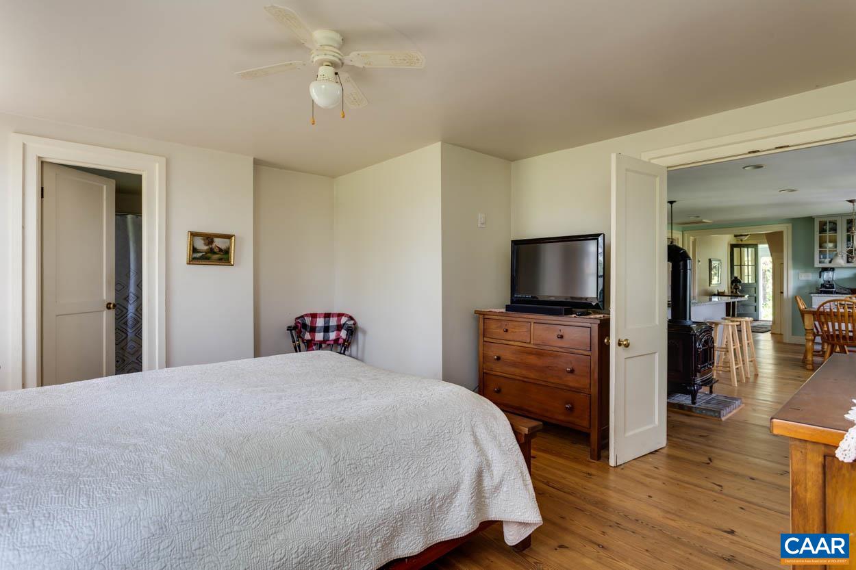 4645 JACK JOUETT RD