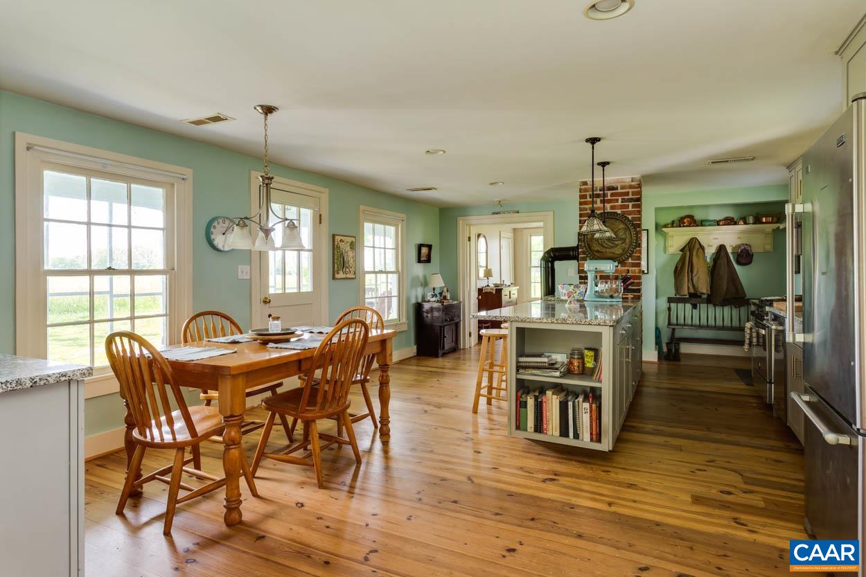4645 JACK JOUETT RD