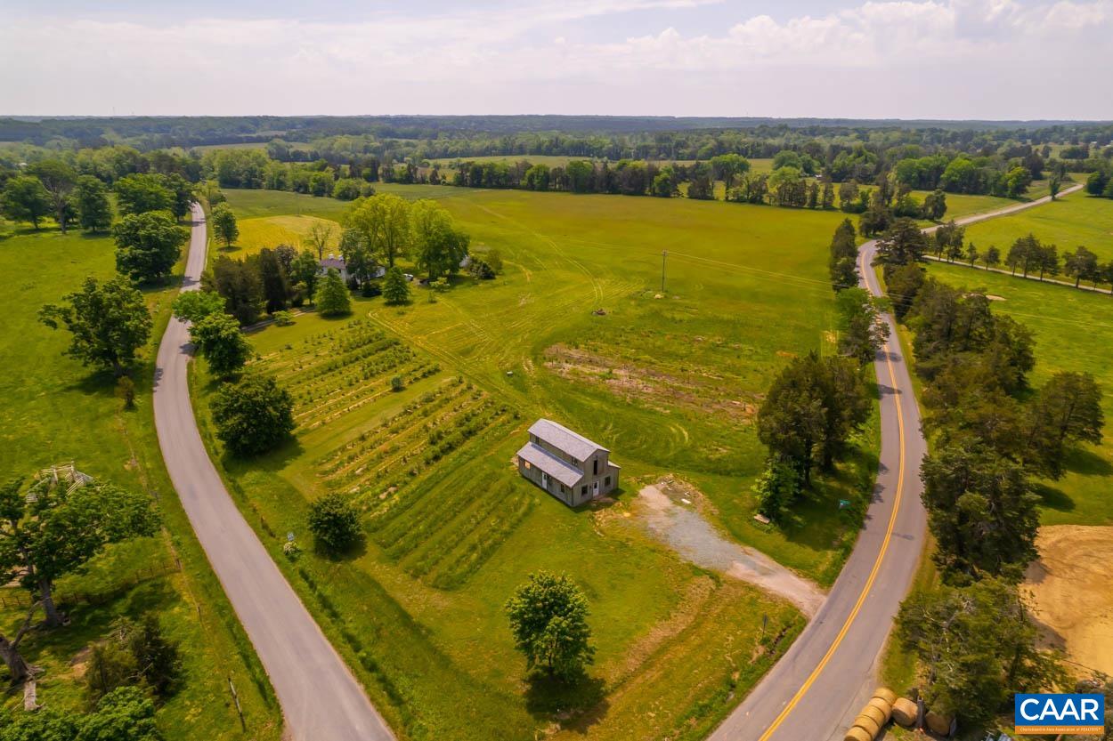 4645 JACK JOUETT RD