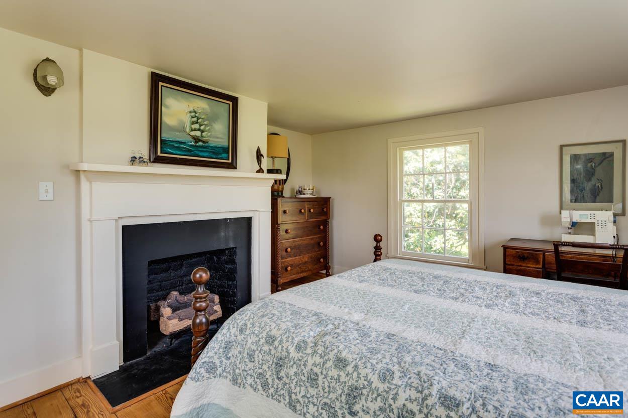 4645 JACK JOUETT RD