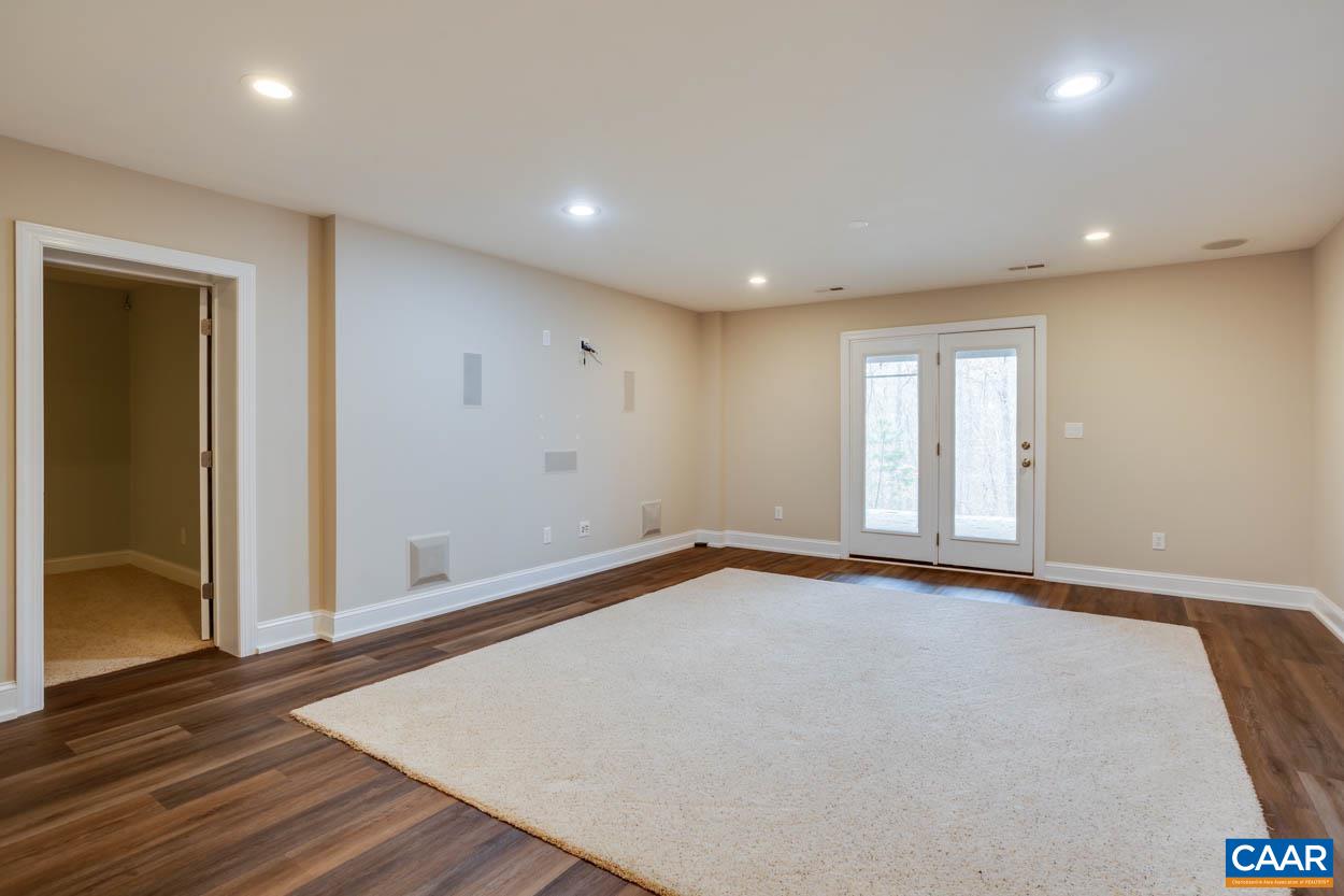 4245 WOODTHRUSH LN