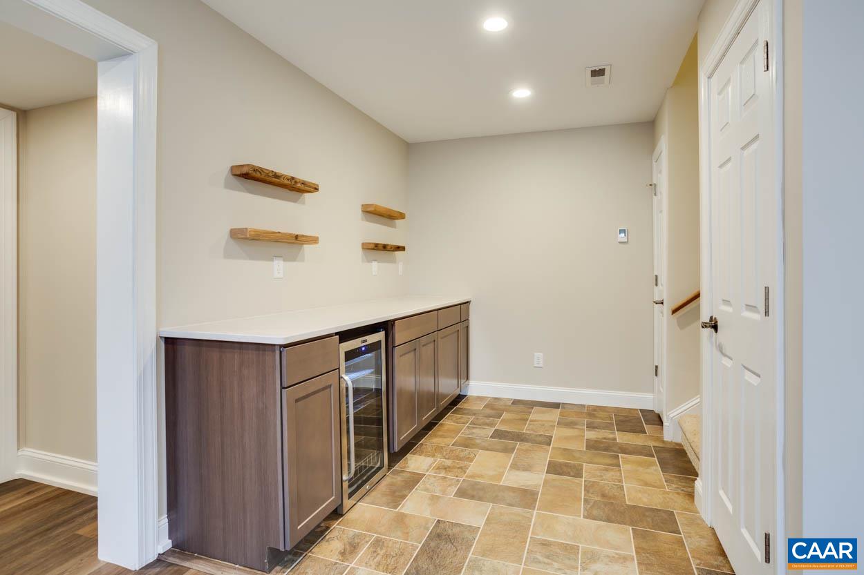 4245 WOODTHRUSH LN